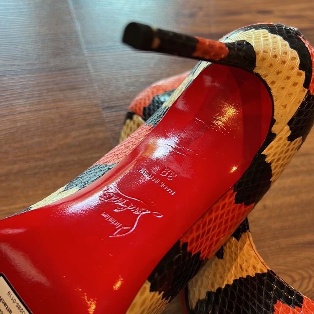 NWT CHRISTIAN LOUBOUTIN - Picture 5 of 12